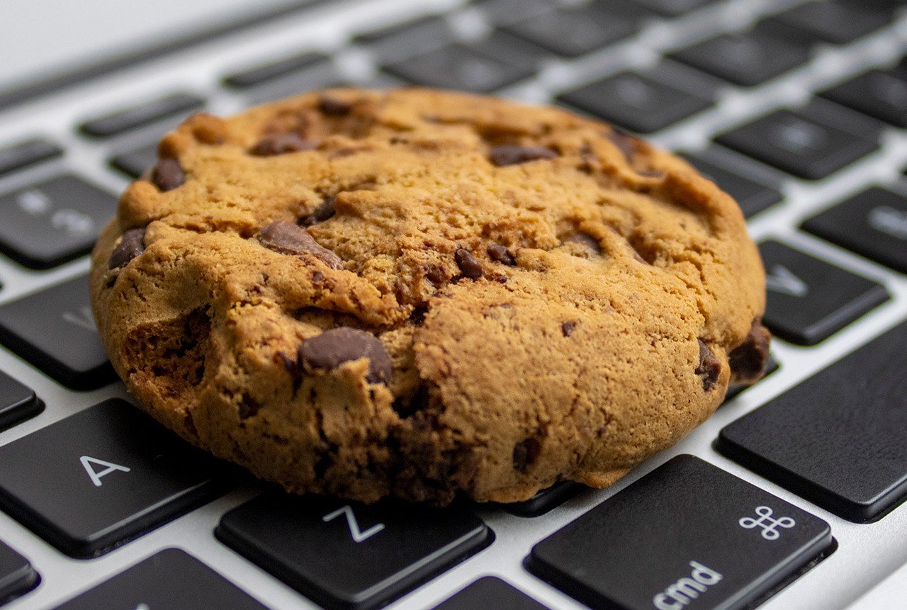La dependencia de las cookies ha hecho que muchas empresas estén preocupadas por su posible desaparición, ya que Google ha anunciado que las eliminará de su navegador Google Chrome